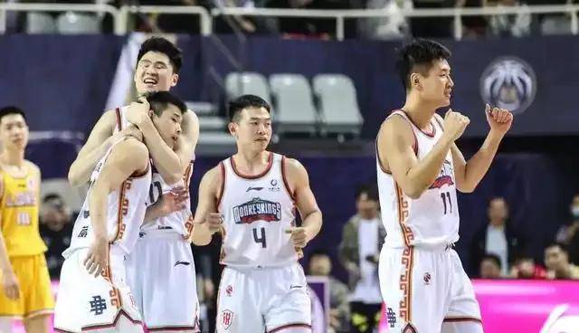 CBA总决赛悬念重重，竞逐激烈 