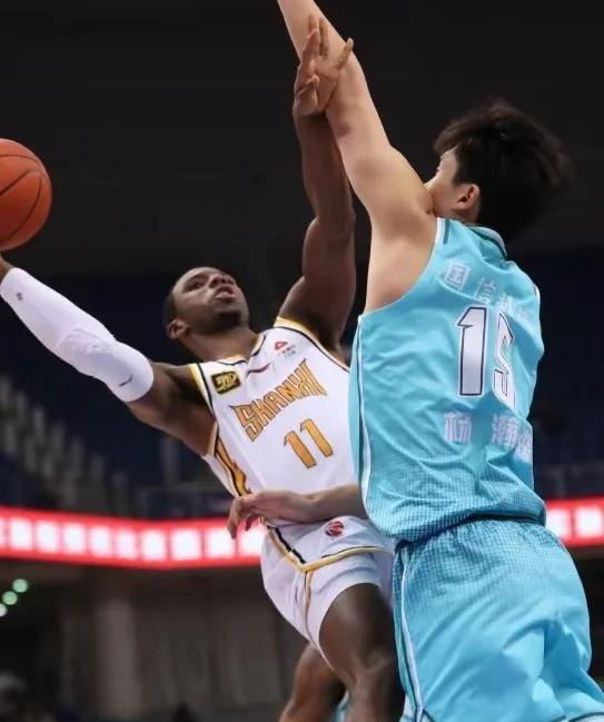 英格兰壮举获胜，实力碾压晋级决赛！的简单介绍